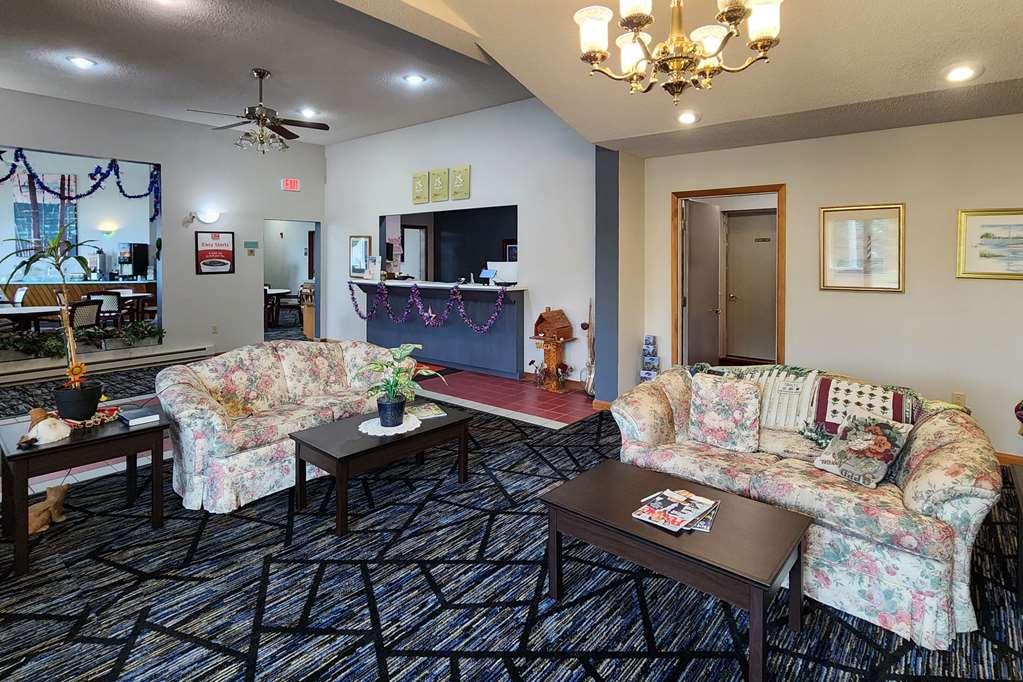 Econo Lodge Lakeshore Manistique Interior photo